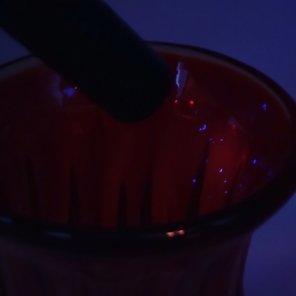 Vintage Amberina Small Flutted Vase With Cadmium (It Glows In UV Light) - Picture 11 of 11